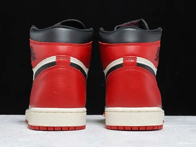 Air 555088-610 High 1 OG Retro Jordan Toe Bred 0418